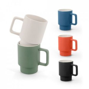 94391 tasse empile