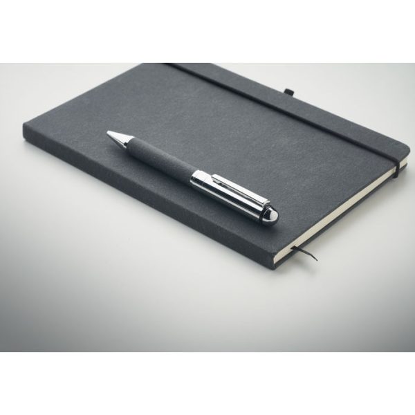Mo2195 carnet cuir et stylo ambiance