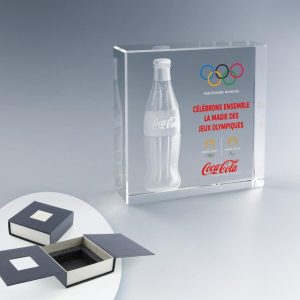 Trophee carre en verre gravure 3d marquage numerique